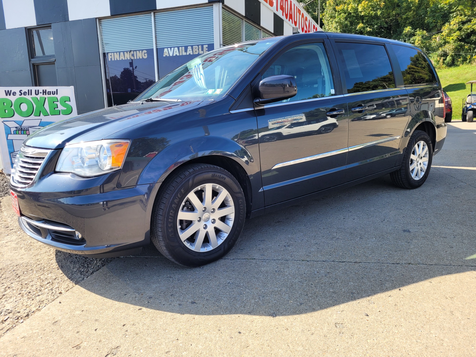 photo of 2014 Chrysler Town & Country Touring