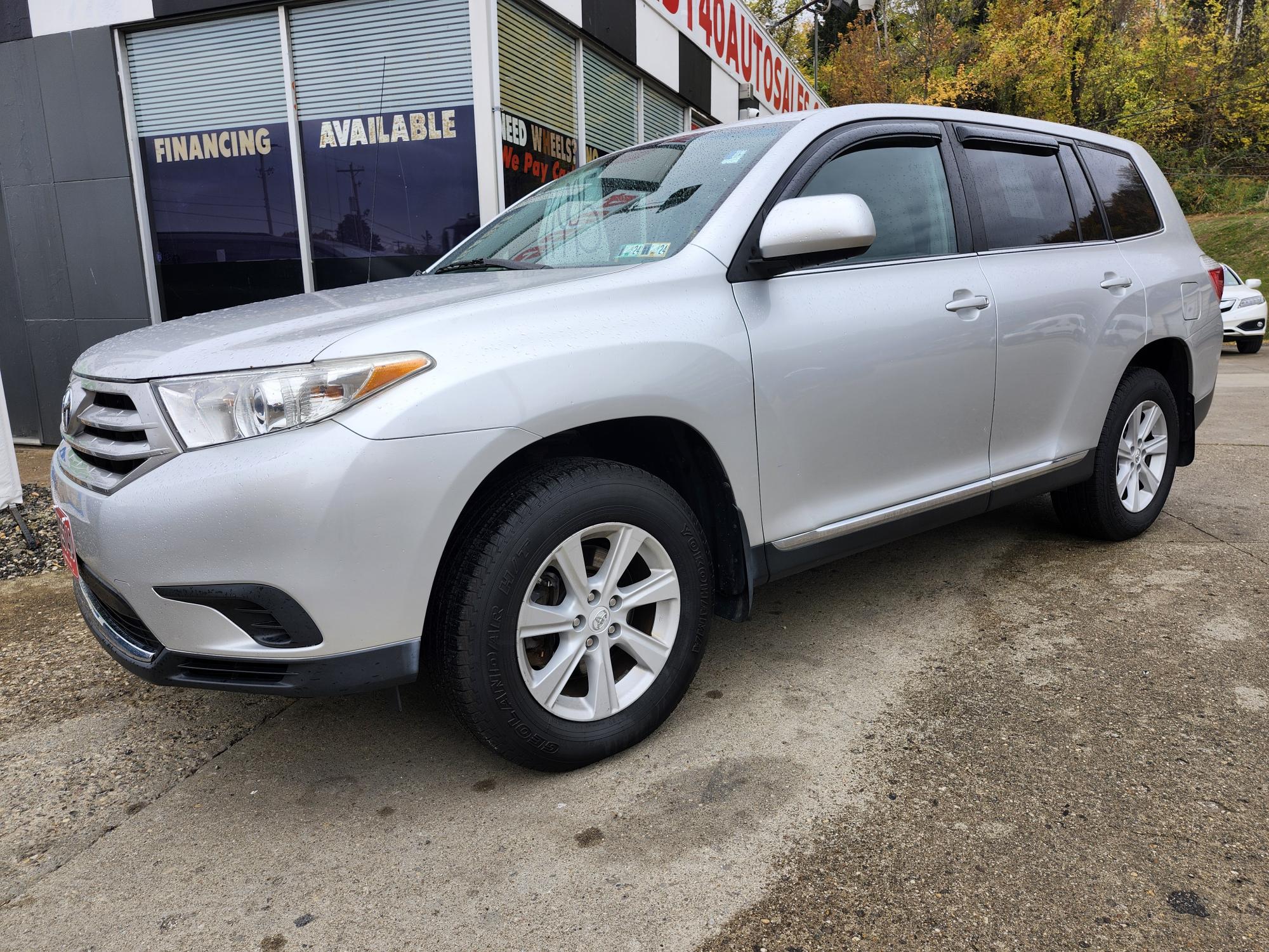 photo of 2011 Toyota Highlander Base 4WD