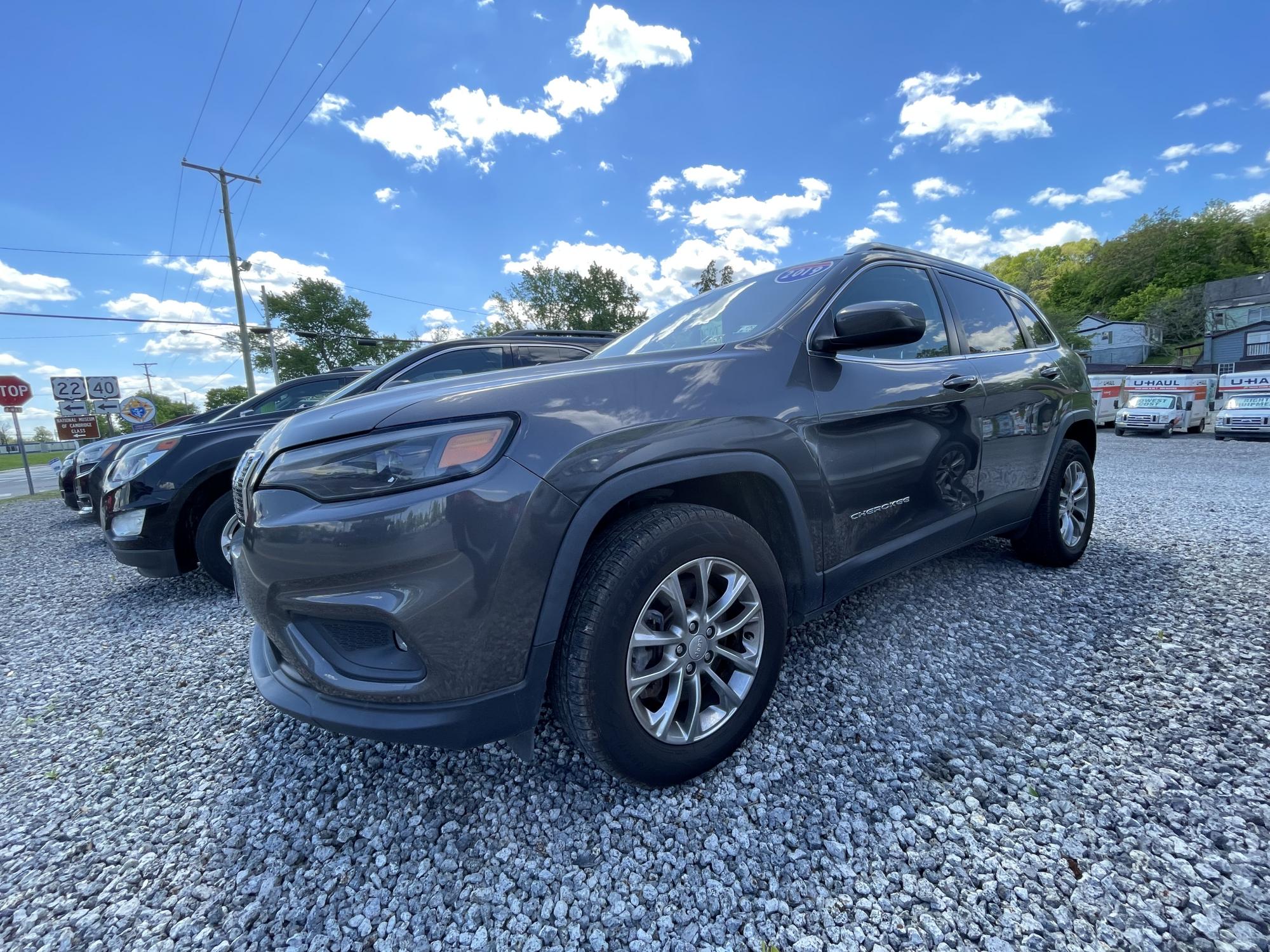 photo of 2019 Jeep Cherokee Latitude Plus 4WD