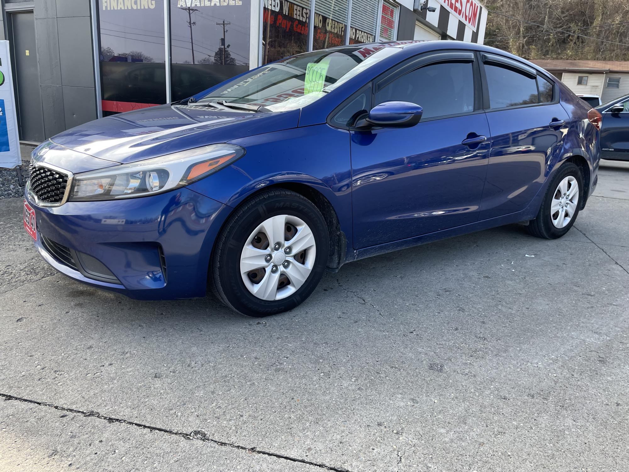 photo of 2018 Kia Forte LX 6M