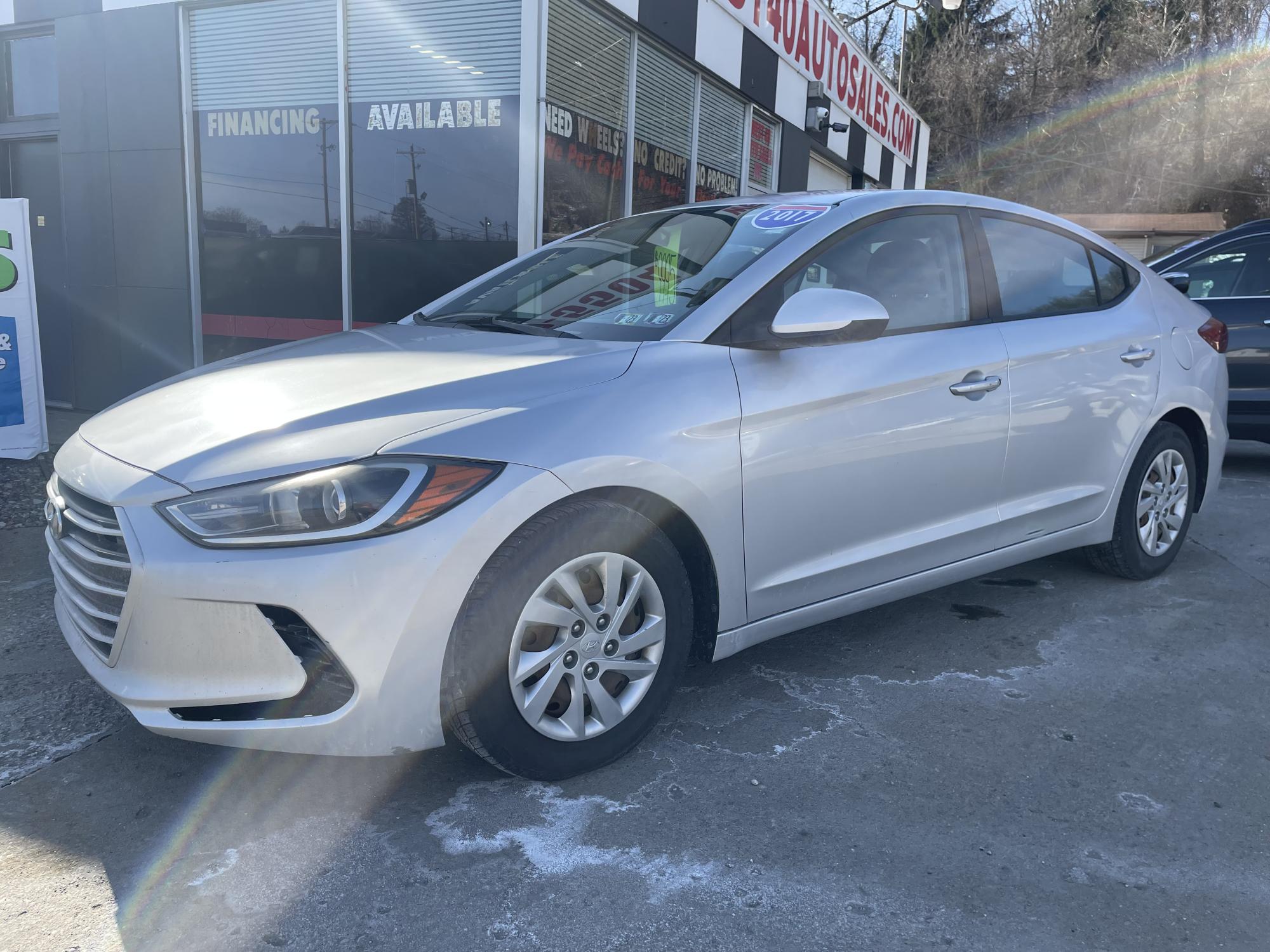 photo of 2017 Hyundai Elantra SE 6AT