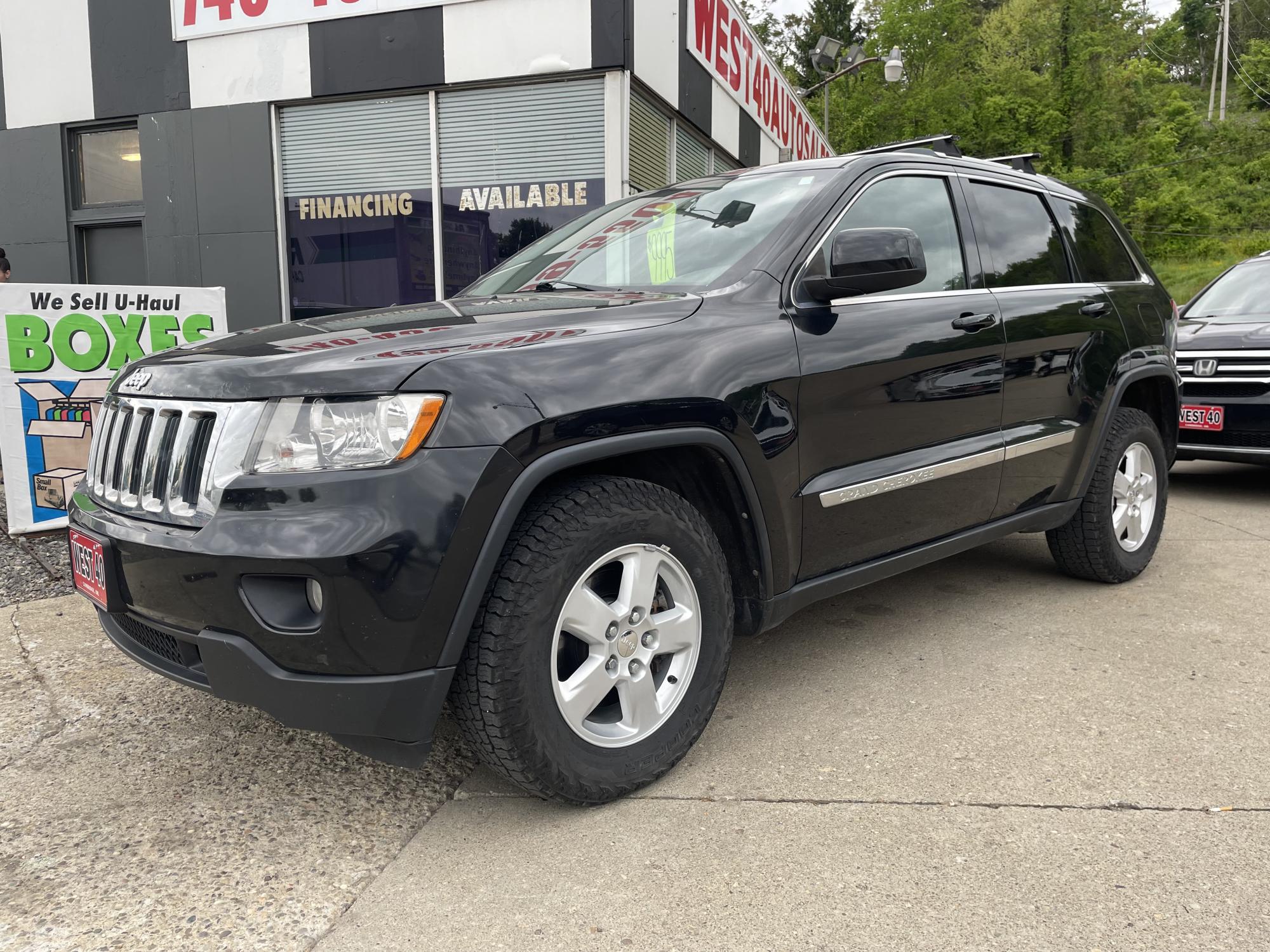 photo of 2012 Jeep Grand Cherokee Laredo 4WD