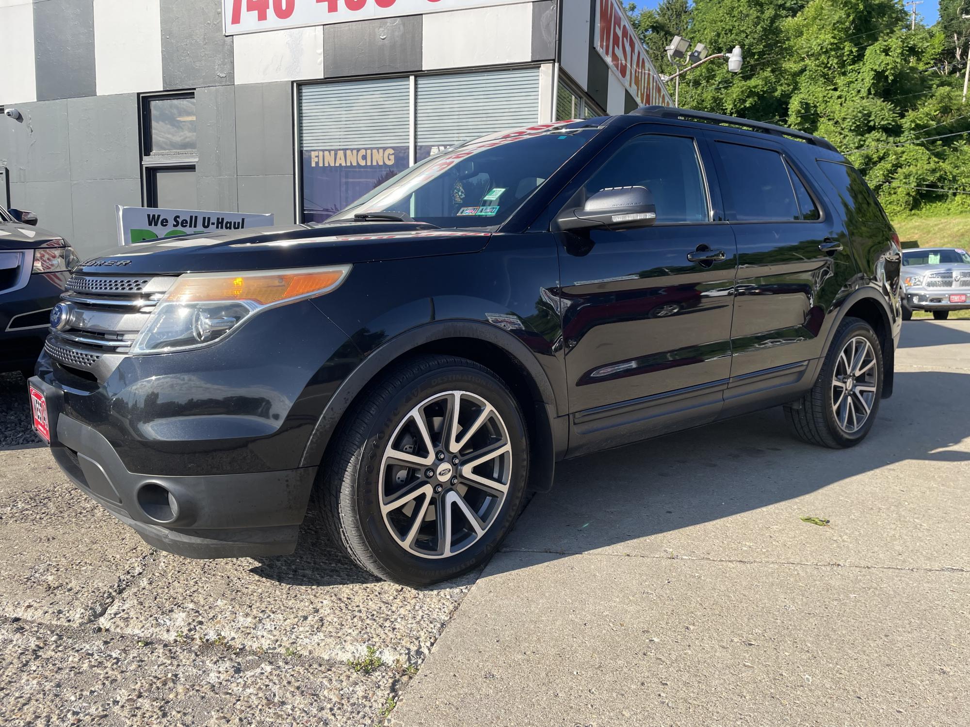 photo of 2015 Ford Explorer XLT 4WD