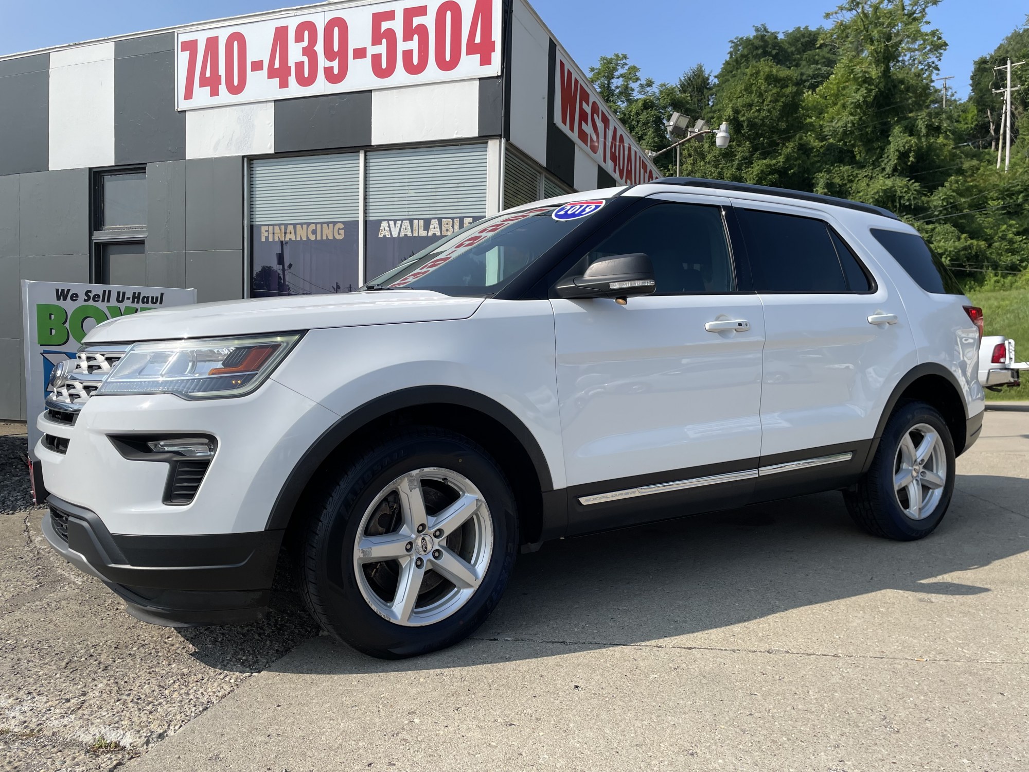 photo of 2019 Ford Explorer XLT 4WD