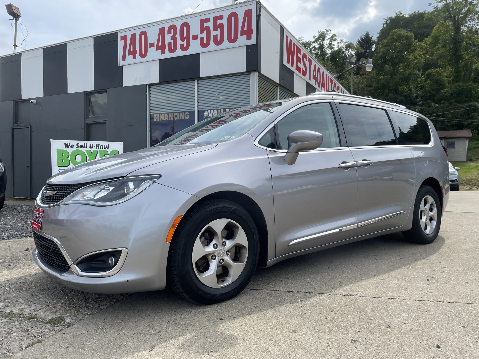 photo of 2017 Chrysler Pacifica Touring-L Plus