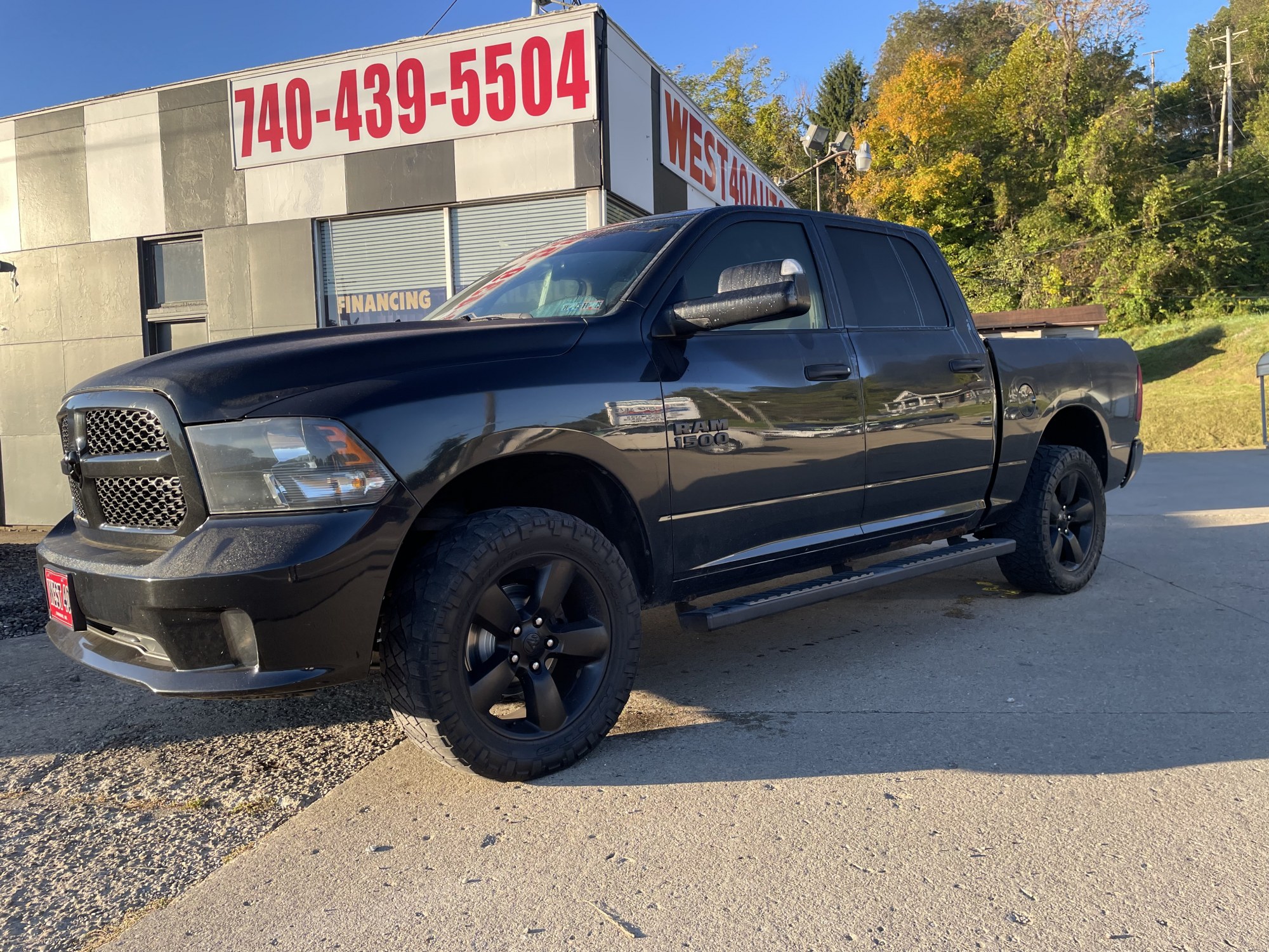 photo of 2016 RAM 1500 Tradesman Crew Cab SWB 4WD